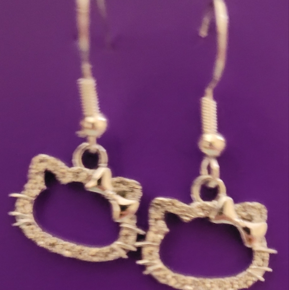 hello, kitty silver rhinestone hoop earrings - Picture 4 of 4